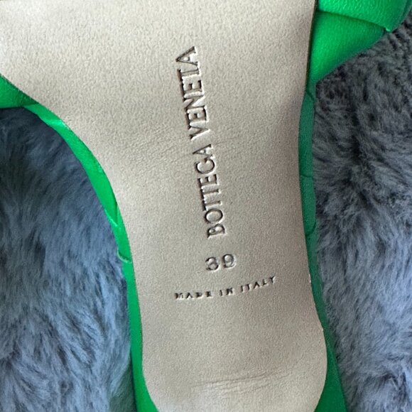 BOTTEGA VENETA LIDO MULE SIGNATURE GRASS GREEN COLOR - Picture 10 of 10